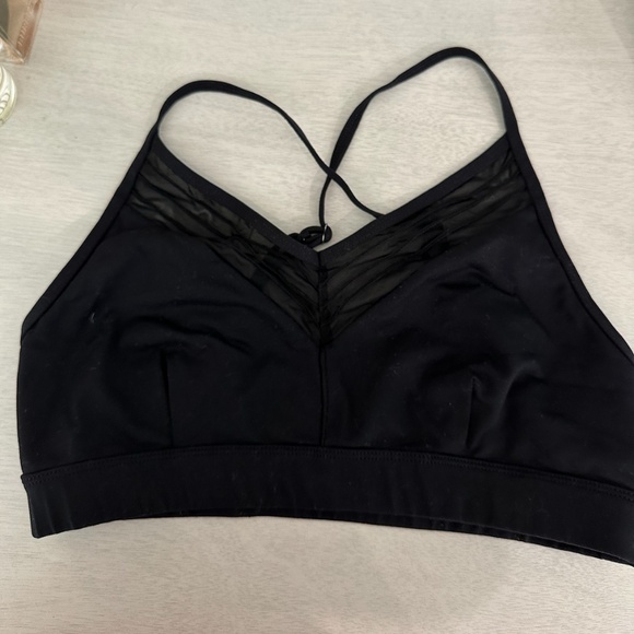 Alo Yoga Ultimate Mesh-Inset Sports Bra Size: M - Picture 3 of 5